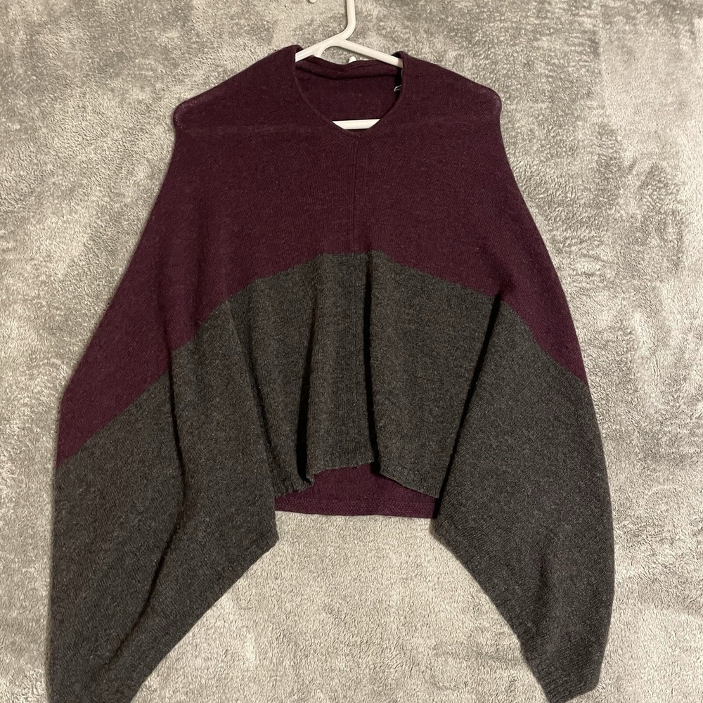Celeste Wool Cashmere Poncho Shawl Sweater Colorblock Burgundy Wine / Grey S-M